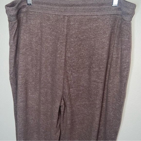 Weekends by Chicos CoziSoft Easy Drawstring Ankle Pants Size 2 / Large - Picture 2 of 7